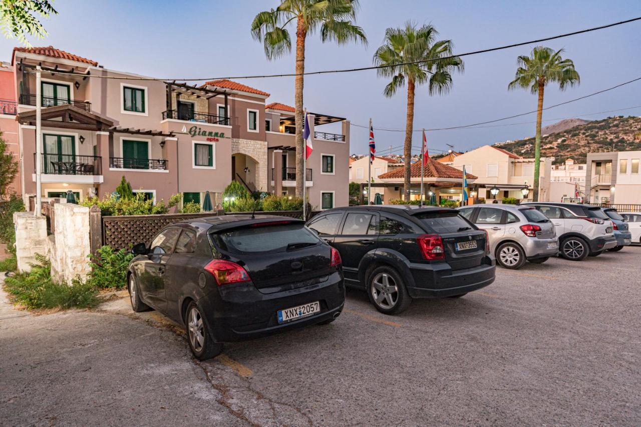 אלמירידה Gianna Apartments מראה חיצוני תמונה