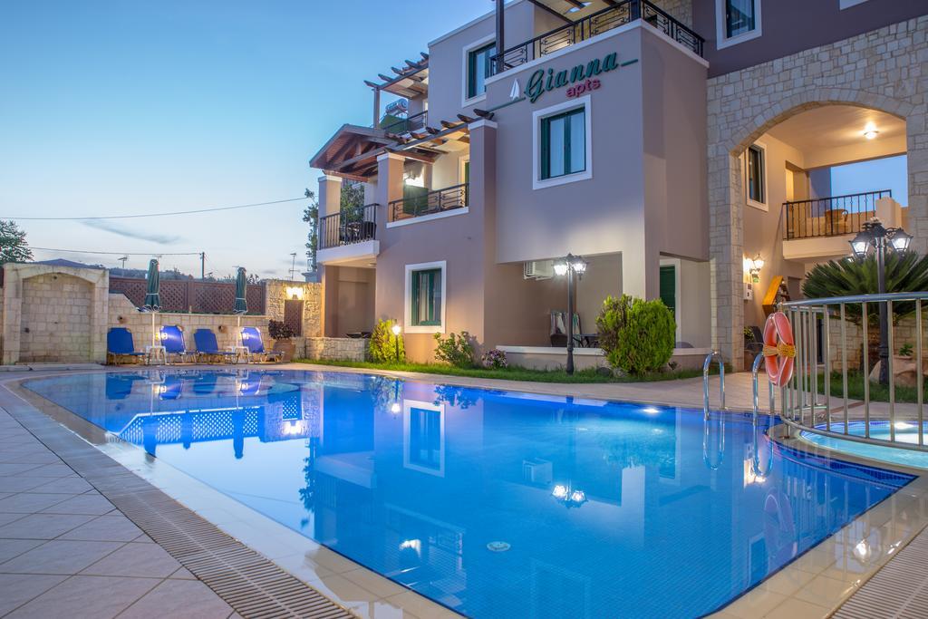 אלמירידה Gianna Apartments מראה חיצוני תמונה